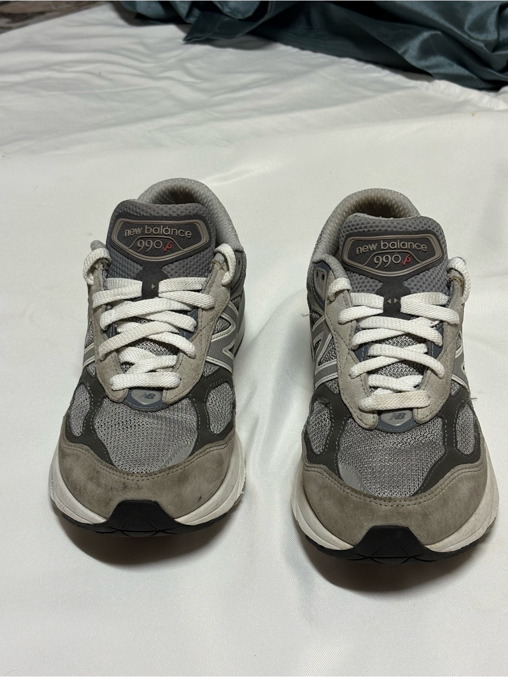 New Balance 990 Youth Sneakers - Gray and White